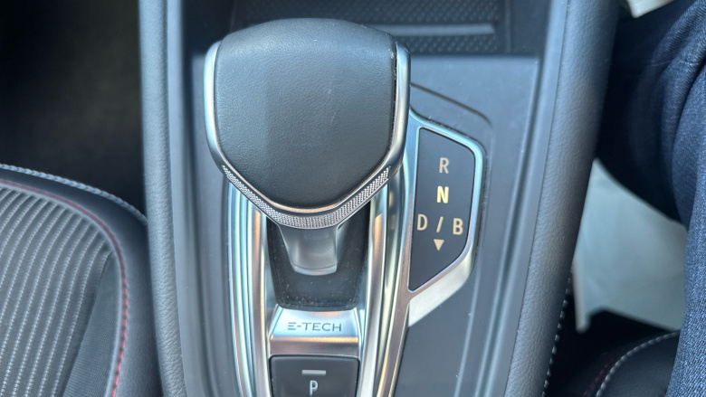 Renault Captur 1.6 E-TECH Hybrid 145 R.S. Line 5dr Auto Hybrid Hatchback